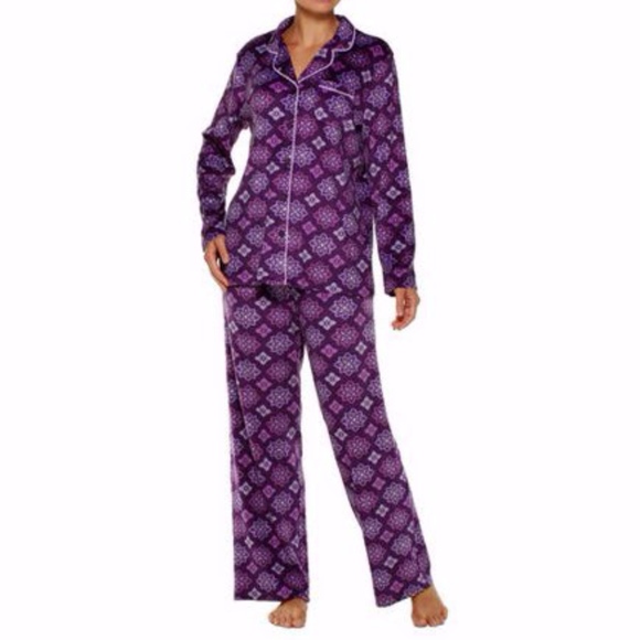 Secret Treasures Women’s Notch Collar Pajama Set - Picture 2 of 4